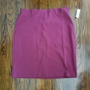 deep magenta pencil skirt